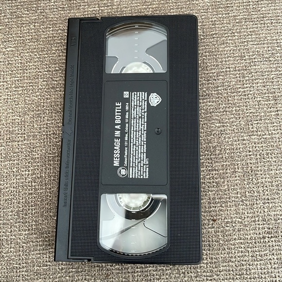 5/$25 Message in a Bottle VHS Movie 2000 Romance Kevin Costner Robin Wright - Picture 3 of 4